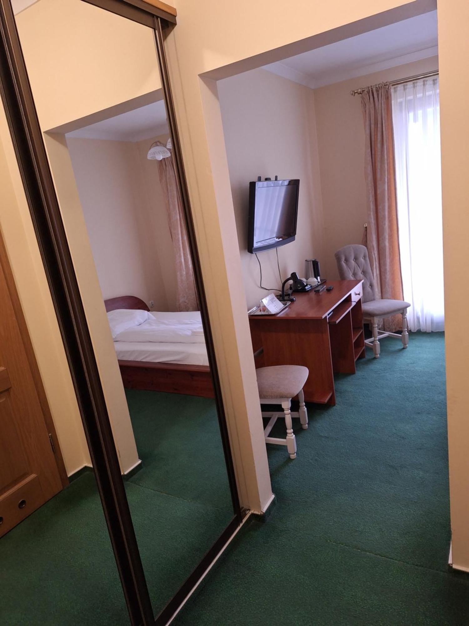 Hotel Malwa Ostrów Wielkopolski Exteriör bild