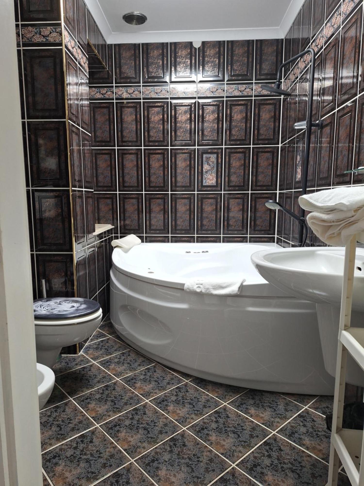 Hotel Malwa Ostrów Wielkopolski Exteriör bild