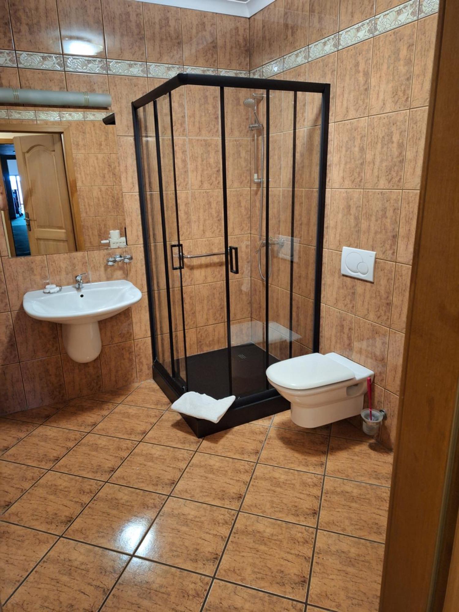 Hotel Malwa Ostrów Wielkopolski Exteriör bild