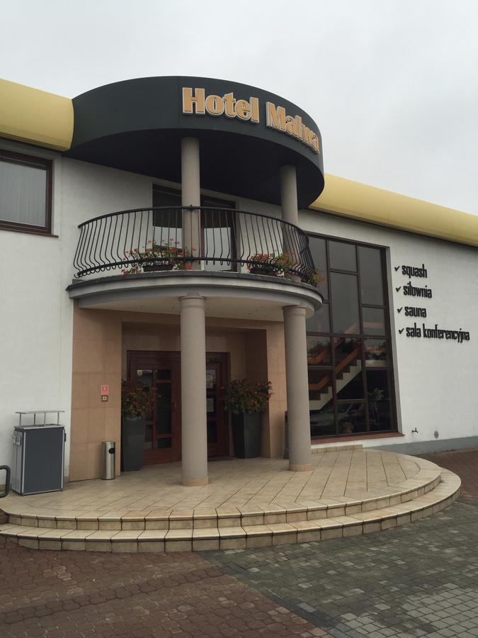 Hotel Malwa Ostrów Wielkopolski Exteriör bild
